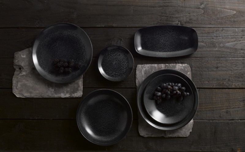 Assiette plate rond noir porcelaine vitrifiée Ø 16,5 cm Evo Origins Dudson